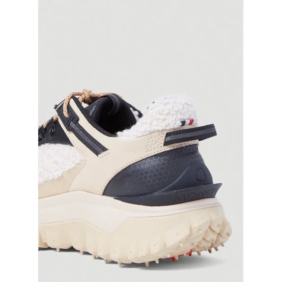 서진이네2 정유미 운동화